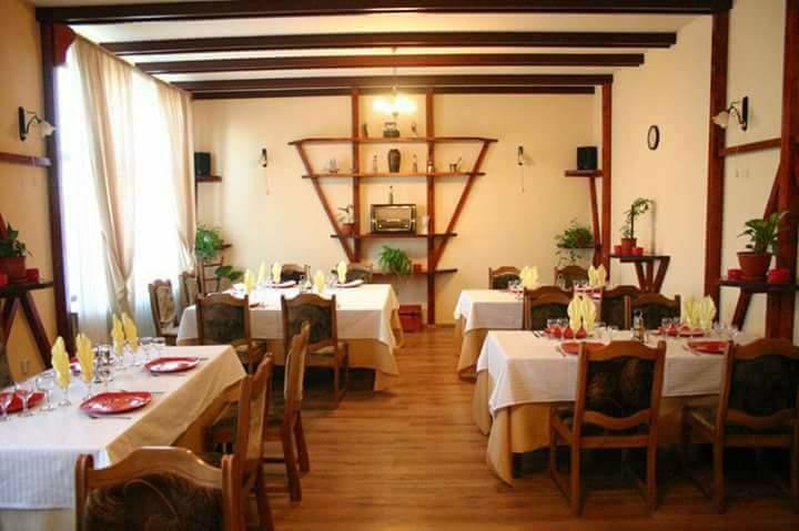 Motel Restaurant Lowe Дева Экстерьер фото