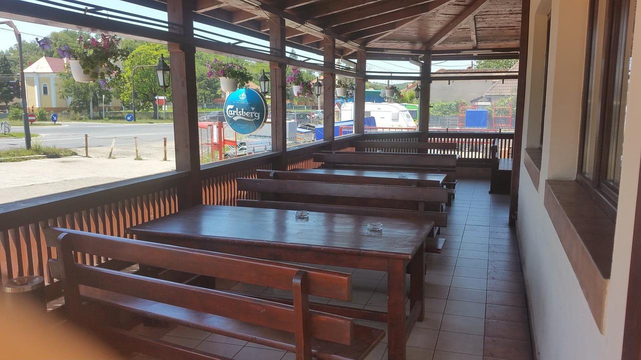 Motel Restaurant Lowe Дева Экстерьер фото