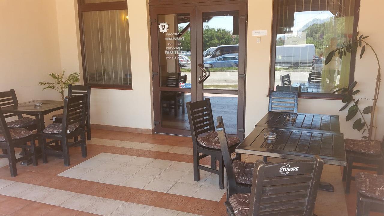 Motel Restaurant Lowe Дева Экстерьер фото