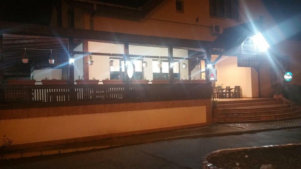 Motel Restaurant Lowe Дева Экстерьер фото