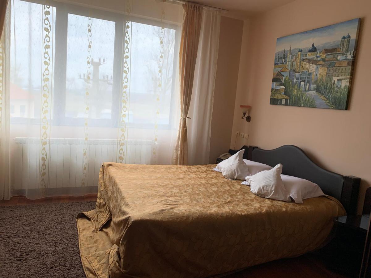 Motel Restaurant Lowe Дева Экстерьер фото