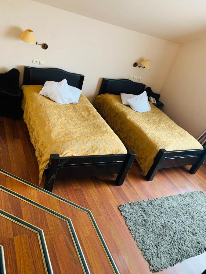 Motel Restaurant Lowe Дева Экстерьер фото